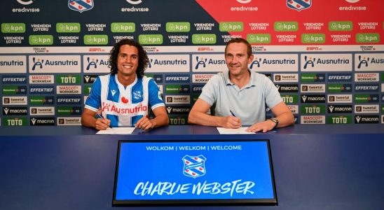 Vitesse rein franzoesischer Stuermer Boutrah Heerenveen heuert Spieler von Chelsea