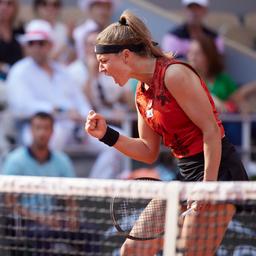 Vom Rollstuhl ins Roland Garros Finale Tennis Wunderkind Muchova verbluefft Aerzte Tennis