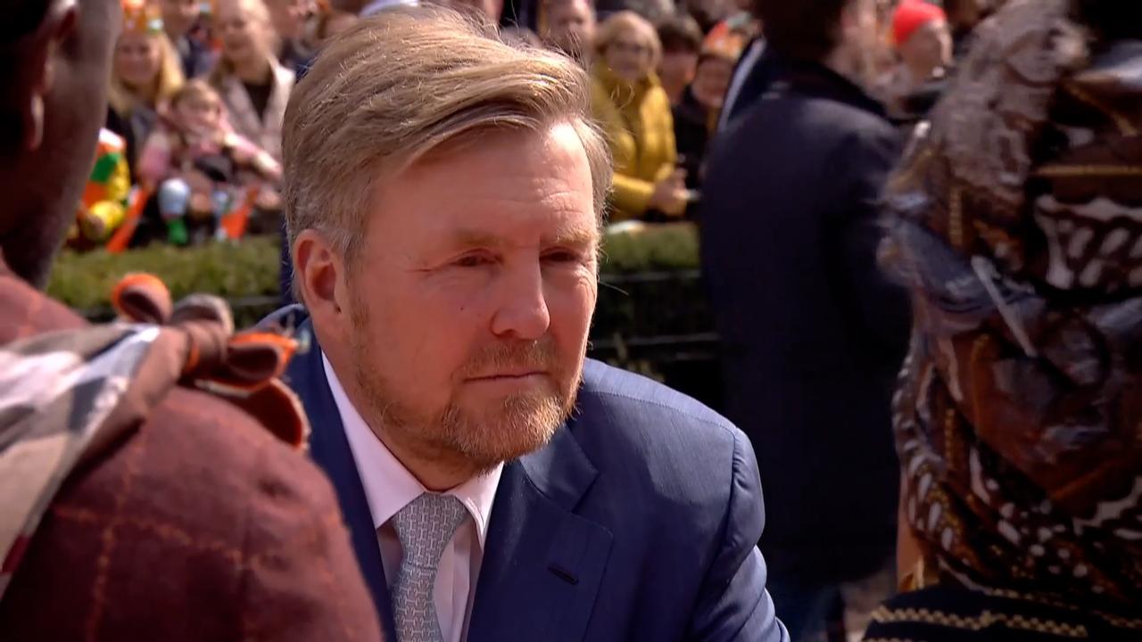 Beeld uit video: Koning legt uit waarom hij nog geen excuses aanbiedt voor slavernijverleden