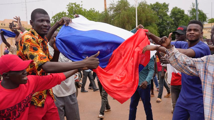 1690713973 697 Niger Putsch passt zu „beunruhigendem Trend Das passiert in Afrika