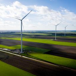 Aera der Liegewiesen geht zu Ende auch Windkraftanlagen unter Druck