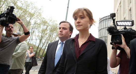 Allison Mack von NXVIM und Smallville wurde aus dem Gefaengnis