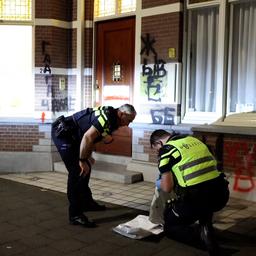 Botschaft von Belarus in Den Haag zerstoert und mit Graffiti