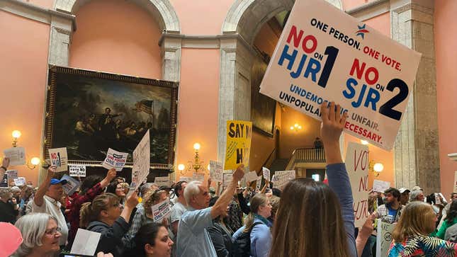 Der zwielichtige Anti Abtreibungs Trick der Republikaner in Ohio laeuft nicht gut