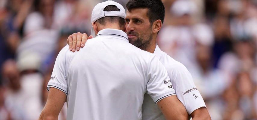 Djokovic prangert spaete Startzeiten in Wimbledon an „Ich musste sieben