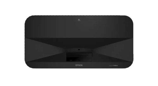 Epson bringt den EpiqVision Ultra Laserprojektor EH LS800B in Indien auf