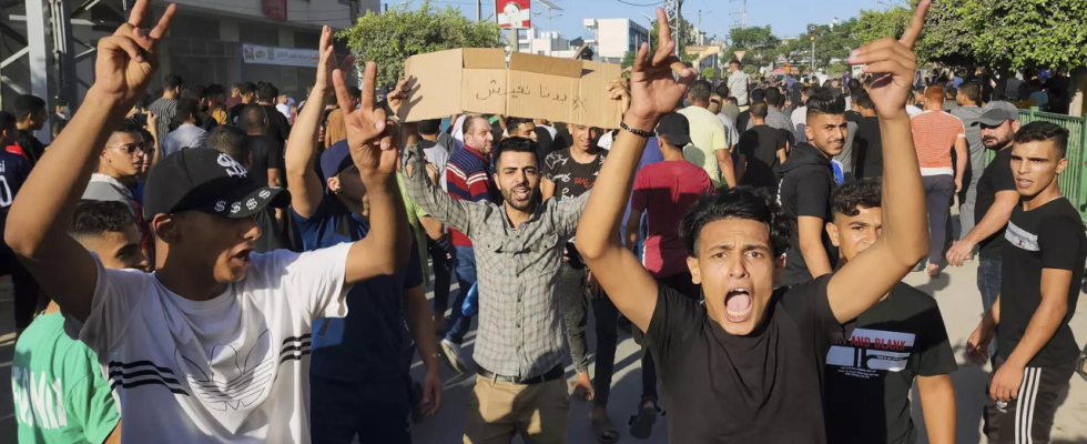 Justizreform Tausende gehen in Gaza auf die Strasse um ihre