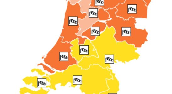 KNMI warnt vor Sturm Poly Code Orange fuer sehr starke