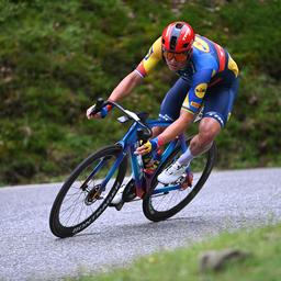 Pedersen schlaegt Philipsen und Van Aert bei der Bergtour Groenewegen