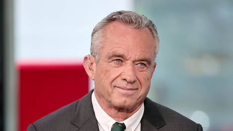 RFK Jr gibt Bitcoin Geld ab – World