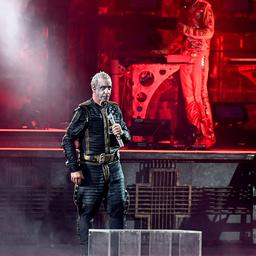 Rammstein Konzerte in Groningen werden trotz drohender Laermbelaestigung fortgesetzt Musik