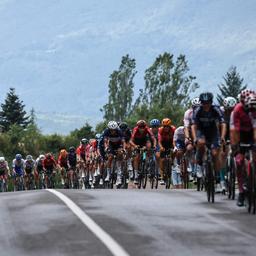 Schwere Bergetappe der Tour musste nach schwerem Sturz mehr als