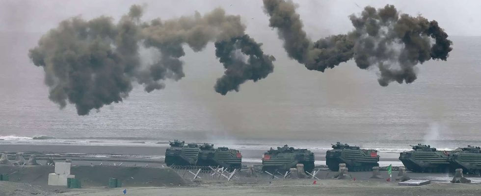 Taiwan Die USA kuendigen ein Militaerhilfepaket in Hoehe von 345