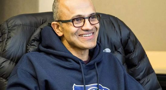 Threads Microsoft CEO Satya Nadella tritt dem Facebook Thread bei und liest