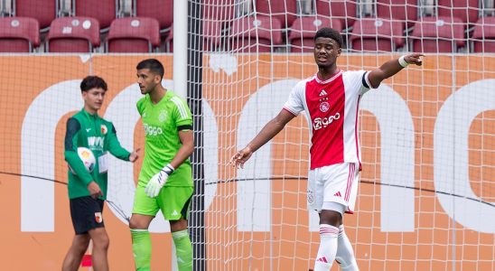 Unter anderem wegen Rullis Patzer erleidet Ajax eine schmerzhafte Trainingsniederlage