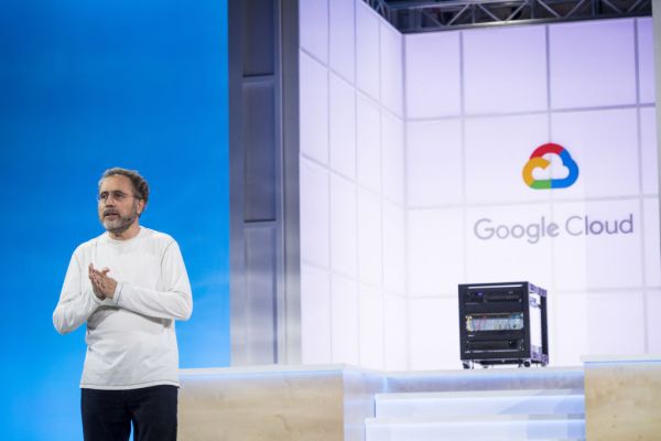 Urs Hoelzle Leiter der Google Cloud Infrastruktur tritt zurueck