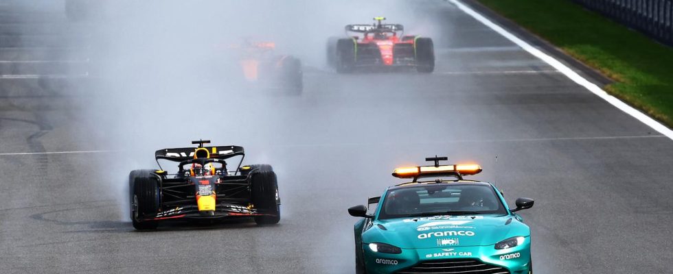 Verstappen „flog im klatschnassen Sprintrennen von Belgien „Das hast du