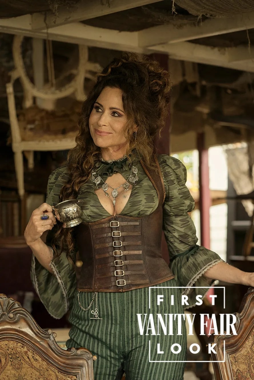 Minnie Driver als Anne Bonny in „Our Flag Means Death“, Staffel 2.