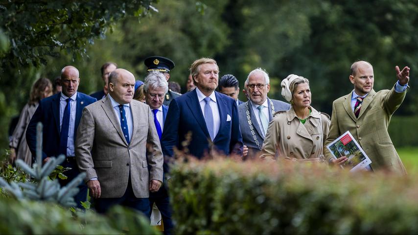 1693474452 808 Erster Arbeitsbesuch nach den Feiertagen Koenigspaar streift durch Gelderland