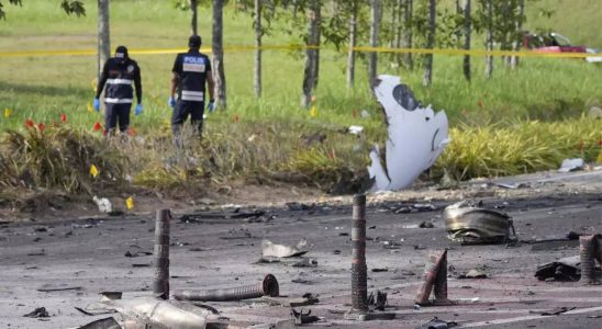 Beim Absturz eines Kleinflugzeugs in Malaysia wurden mindestens neun Leichen