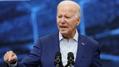 Biden schraenkt US Investitionen in chinesische Technologie ein – World