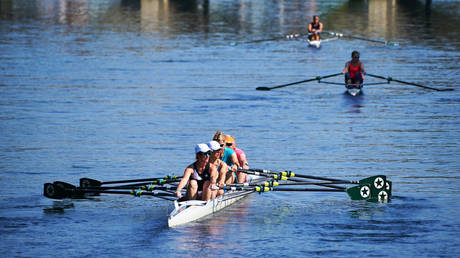 British Rowing verbietet Transgender Sportlerinnen von Frauenwettkaempfen – World