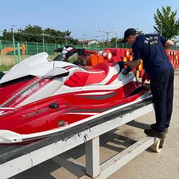 Chinesischer Aktivist flieht Hunderte Kilometer mit Jetski nach Suedkorea