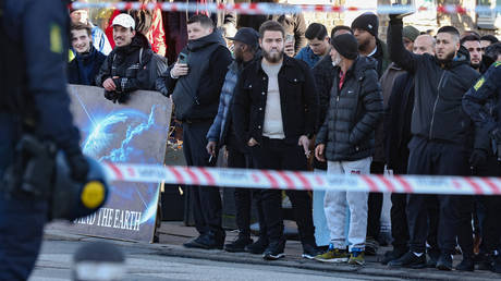 Daenische Oppositionsparteien protestieren gegen Plaene Koranverbrennung zu verbieten – World