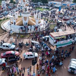 Die nigerianische Junta gibt dem franzoesischen Botschafter 48 Stunden Zeit