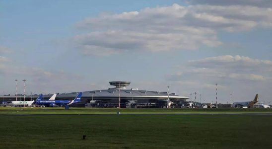 Drohnenangriff Flughafen im Nordwesten Russlands unter Drohnenangriff