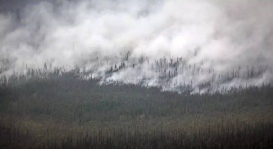 Ein verheerender Brand naehert sich der Hauptstadt der kanadischen Nordwest Territorien