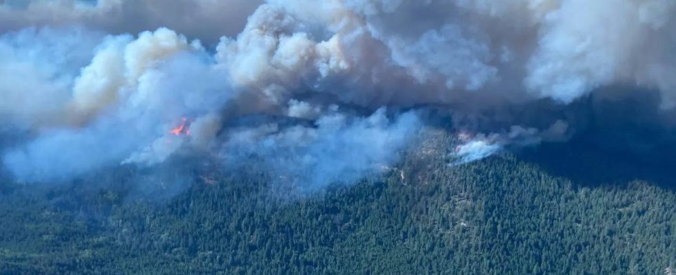 Evakuierung Kanada entsendet Militaer in British Columbia um die sich