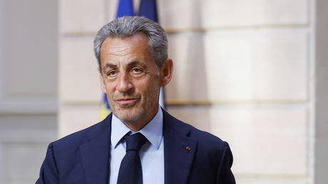 Frankreichs Sarkozy draengt den Westen die Krim ernst zu nehmen