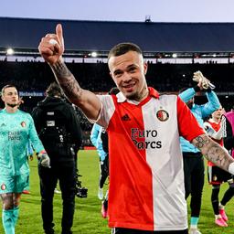 Hartman verlaengert Vertrag mit Feyenoord nach vielversprechender Debuetsaison Fussball