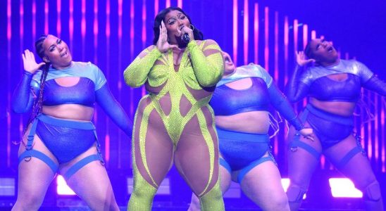 Lizzo ist ein Vorbild fuer ihre Fans doch die Vorwuerfe