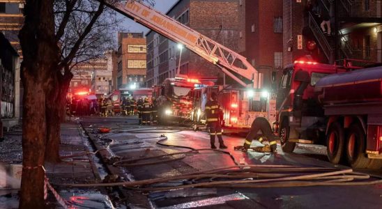 Nach Angaben der Behoerden sind bei einem Brand in einem