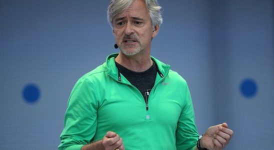 Rivian waehlt den ehemaligen Waymo CEO John Krafcik in den Vorstand