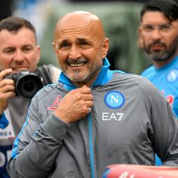 Spalletti tritt nach einem erfolgreichen Jahr bei Napoli die Nachfolge