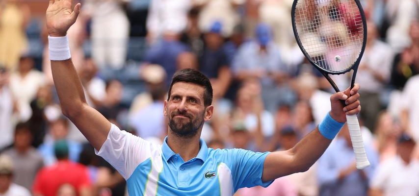 Swiatek kaempft sich bei den US Open gegen die Nummer