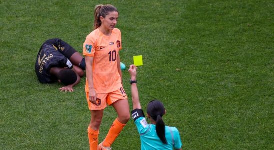 Van de Donk verpasst Viertelfinale gegen Spanien wegen Sperre „Musste