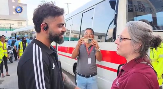 Virat Kohli verwendet diese Ohrhoerer von Apple und es handelt