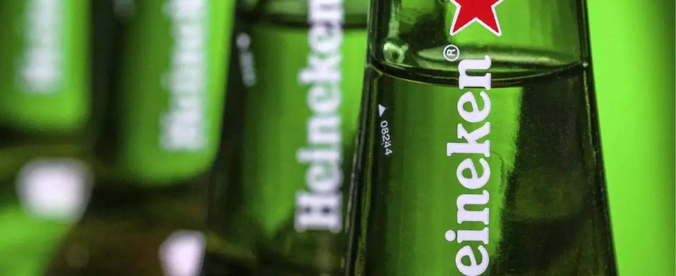 Wladimir Putin Heineken verkauft sein Geschaeft in Russland fuer 1