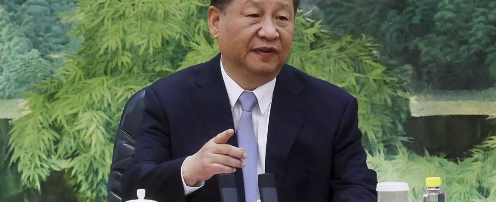 Xi Jinping Xi Jinping erneuert die Fuehrung von Chinas Elite Atomstreitmacht