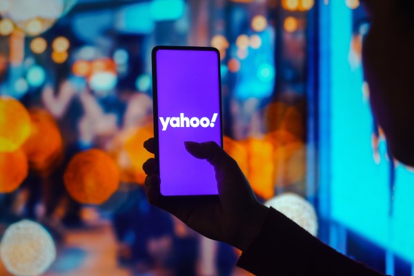 Yahoo Mail fuehrt neue KI gestuetzte Funktionen ein darunter ein „Shopping