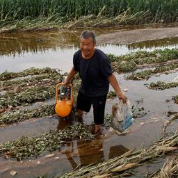 Zahl der Todesopfer durch Unwetter in China steigt viele Menschen