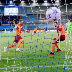 Ziyech steigt mit Galatasaray in die Champions League ein verlaesst