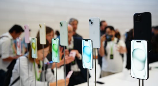 Apples iPhone 15 fuehlt sich wie ein raffiniertes Flaggschiff mit