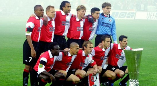 Der ehemalige Feyenoord Mittelfeldspieler Shinji Ono geht im Alter von 44