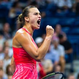 Die neue Nummer 1 der Welt Sabalenka erreicht das Viertelfinale