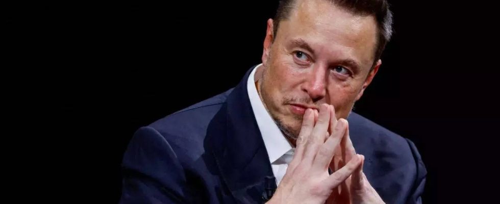 Elon Musk hat den Satelliten Internetdienst nach Kiew zurueckgehalten um einen